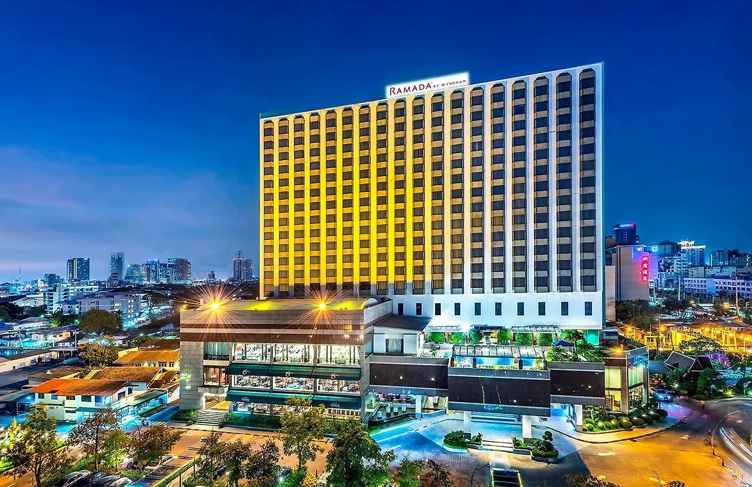 Ramada By Wyndham Bangkok Chaophya Park-1