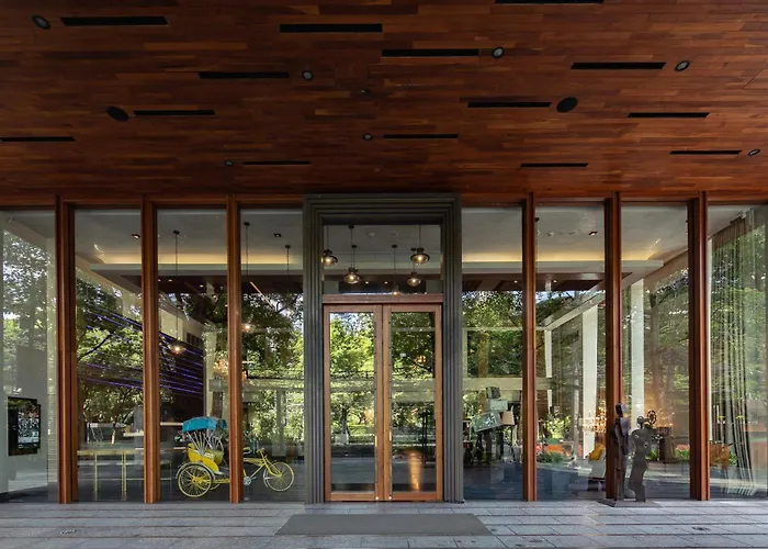 Resort: Hotel Indigo Bangkok Wireless Road By Ihg