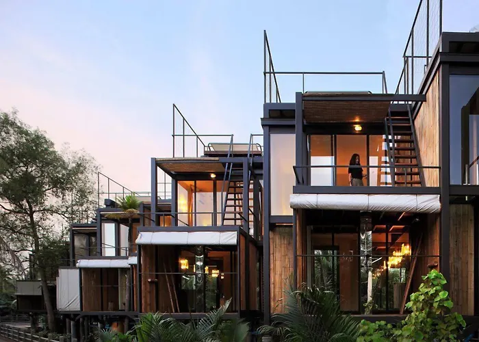 Luxury hotel only: Bangkok Tree House Bang Kachao